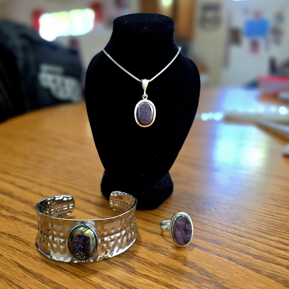 Jewelry - Titanium Druzy Jewelery Set